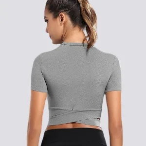 Crop Top Sport Moulant Manches Courtes